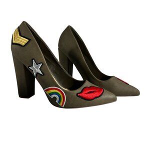 Not Just a Pump Ogden Size 6.5 Embroidered Patches Lips Rainbow Star Heels